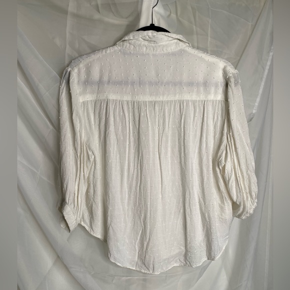 Free People Size XS Swiss Dot Textured White Button Down Front Tie Top - Picture 8 of 9